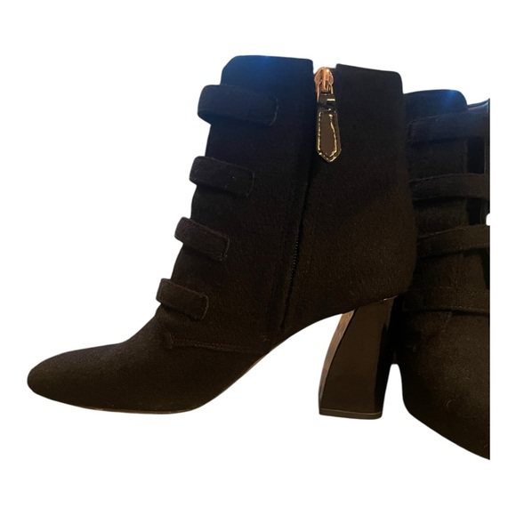 Tory Burch Black Marissa Wool Bootie Size 9.5 - Picture 2 of 10